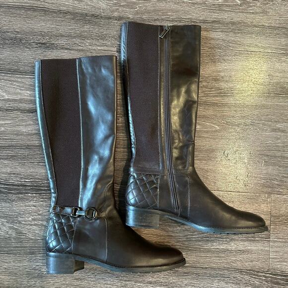 Aquatalia Oralie Equestrian Boot 7.5 Brown Leather Stretch Knee Side Zip Quilted - Picture 2 of 10